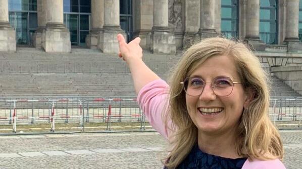 Nicht mehr nur vor dem Reichstag, sondern auch drin ist Kristine Lütke (FDP). Nicht mehr nur vor dem Reichstag, sondern auch drin ist Kristine Lütke (FDP).