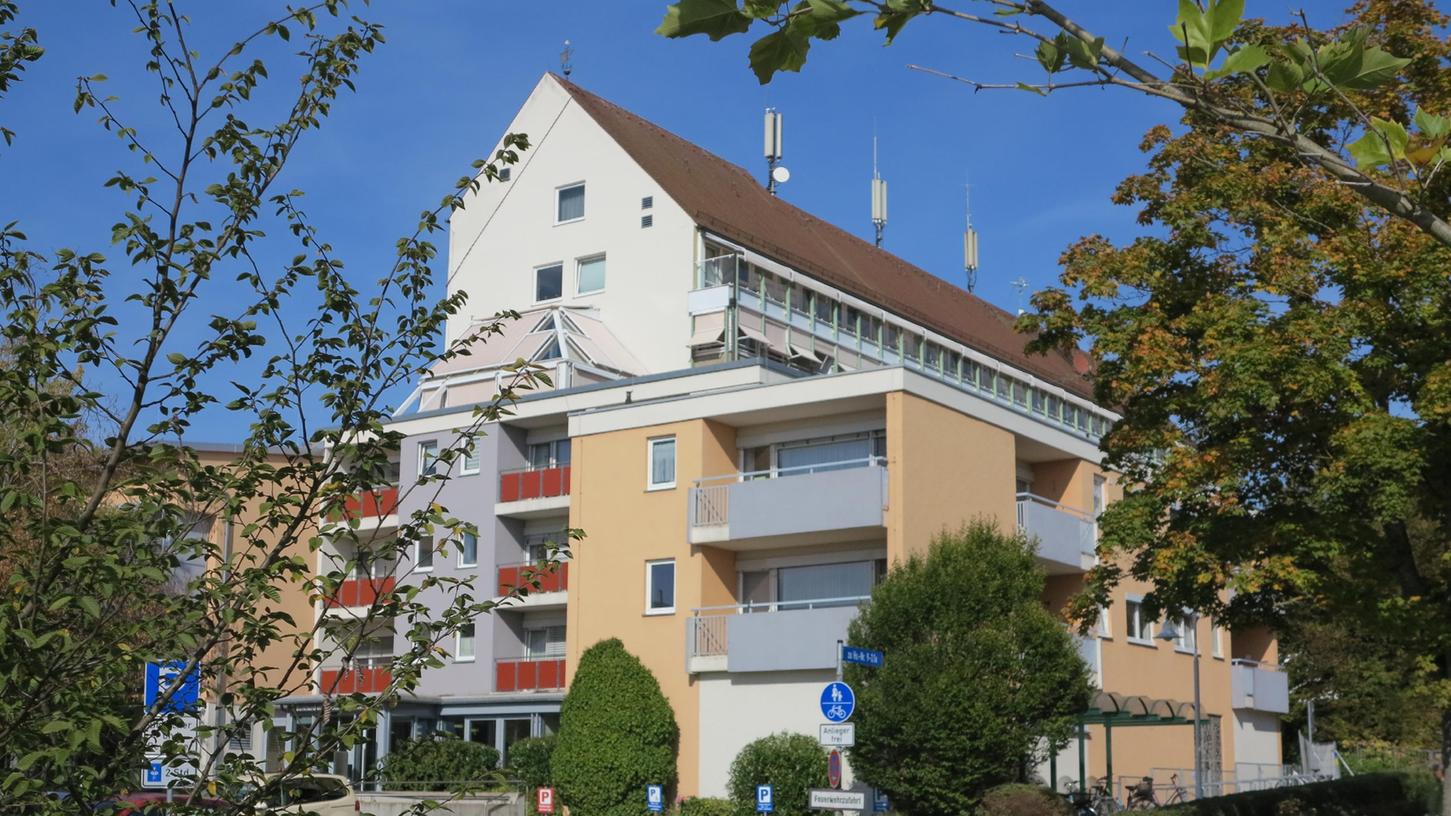 Der markante Gebäudekomplex des Gunzenhäuser Alten- und Pflegeheims in der Reutbergstraße.
Der markante Gebäudekomplex des Gunzenhäuser Alten- und Pflegeheims in der Reutbergstraße.