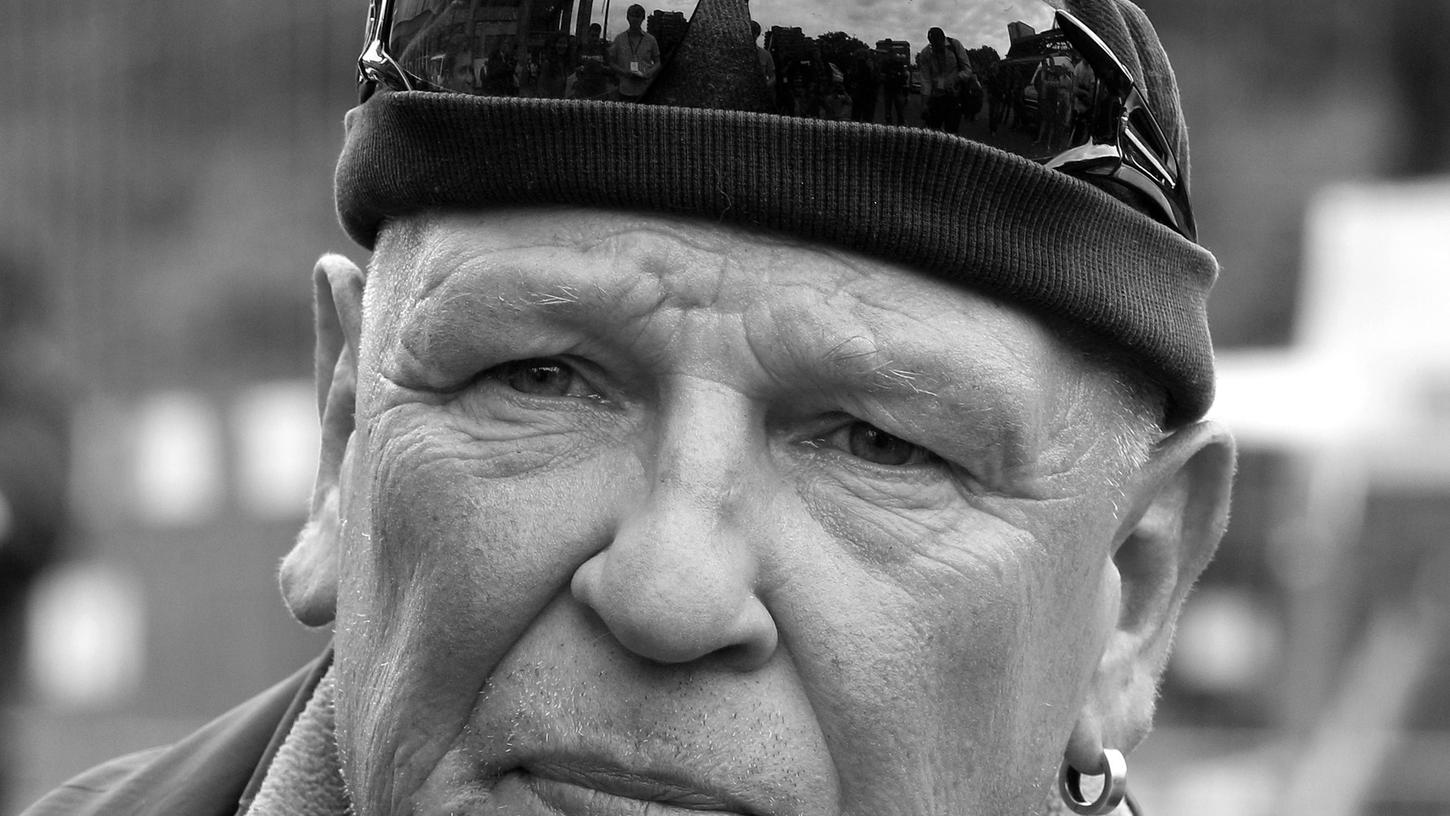 Ss Siggi Ist Tot Neonazi Stirbt Mit 67 Jahren Politik Nordbayern