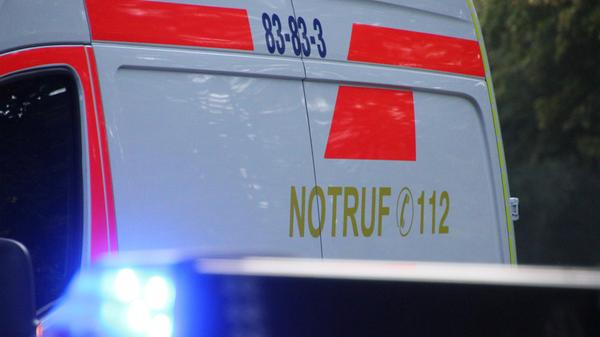 Symbolbild: Feuerwehr, Einsatz, Blaulicht, Atemschutz Symbol /- Themenbild: Feuerwehr, Niedersachsen, Salzgitter, Hanno