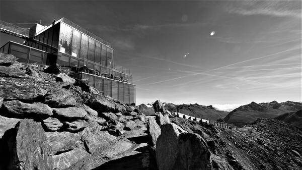 Noch einmal das Restaurant auf dem Gipfel des Berges.