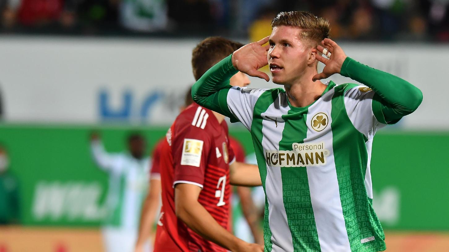 Wenn Cedric Itten demnächst das Publikum hören will, könnte die Ressonanz noch lauter ausfallen als zuletzt gegen den FC Bayern.
Wenn Cedric Itten demnächst das Publikum hören will, könnte die Ressonanz noch lauter ausfallen als zuletzt gegen den FC Bayern.