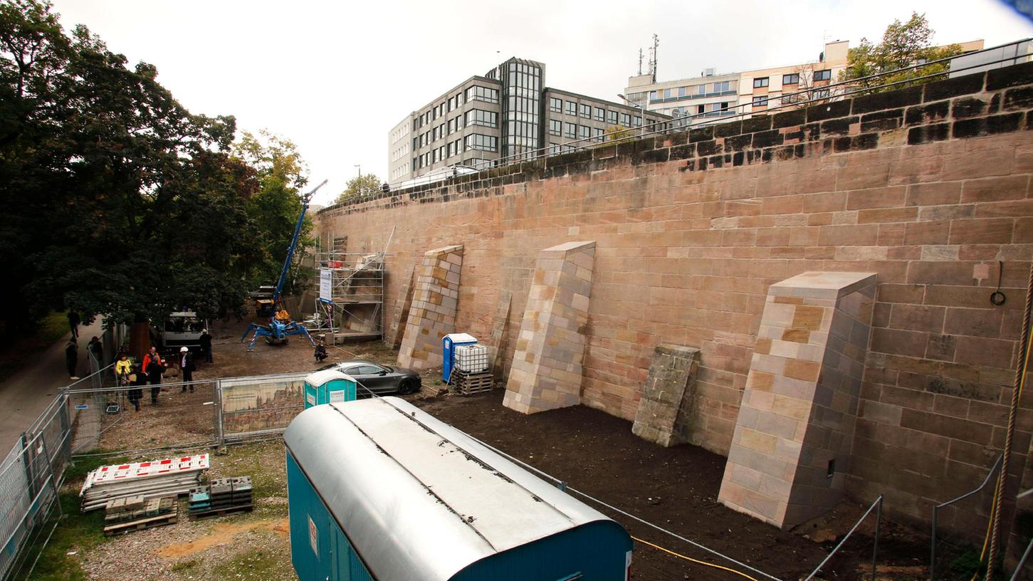 Starker Erddruck: Nürnbergs Stadtmauer wird jetzt saniert