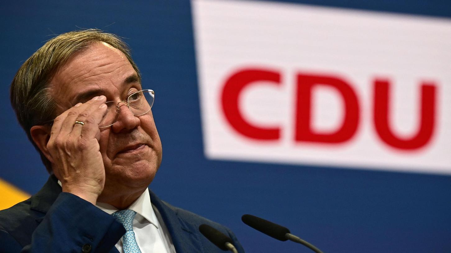Armin Laschet während seines Pressestatements im Konrad-Adenauer-Haus. Die CDU werde keine Türen für Gespräche vorzeitig zuschlagen. Armin Laschet während seines Pressestatements im Konrad-Adenauer-Haus. Die CDU werde keine Türen für Gespräche vorzeitig zuschlagen.