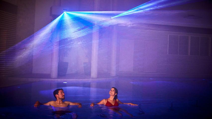 Lichtshow in der Franken-Therme: Geheimnis um neue Badehalle wird gelüftet