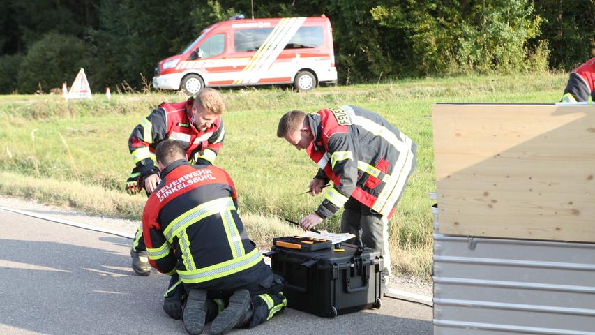 Auto landet in Maisfeld - Fahrer stirbt im Kreis Ansbach