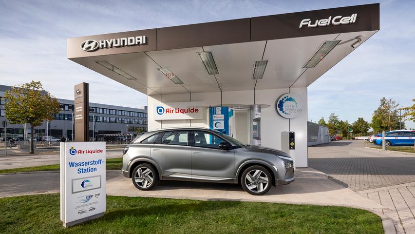 Der Hyundai Nexo gehört zur noch raren Spezies der Wasserstoff-Fahrzeuge. Der Hyundai Nexo gehört zur noch raren Spezies der Wasserstoff-Fahrzeuge.