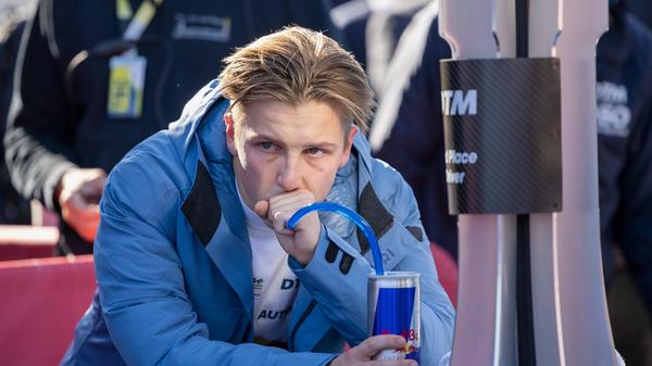 Enttäuschung und Tränen gab es dagegen beim 19-jährigen Neuseeländer Liam Lawson, der im Ferrari nach einem frühen Unfall die Punkte verpasste.