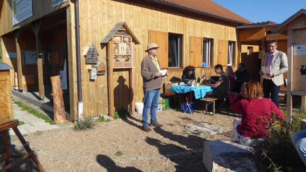 Gut besucht war die Veranstaltung im Rahmen der Klimawoche im Kreislehrbienenstand Lützelsdorf. Gut besucht war die Veranstaltung im Rahmen der Klimawoche im Kreislehrbienenstand Lützelsdorf.
