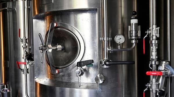 Der erste Sud ist inzwischen gebraut und reift derzeit heran.