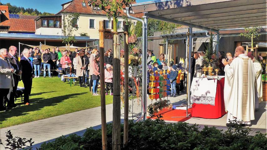 Im Oktober 2021 wurde die neue Kita in Seubersdorf eingeweiht.
Im Oktober 2021 wurde die neue Kita in Seubersdorf eingeweiht.