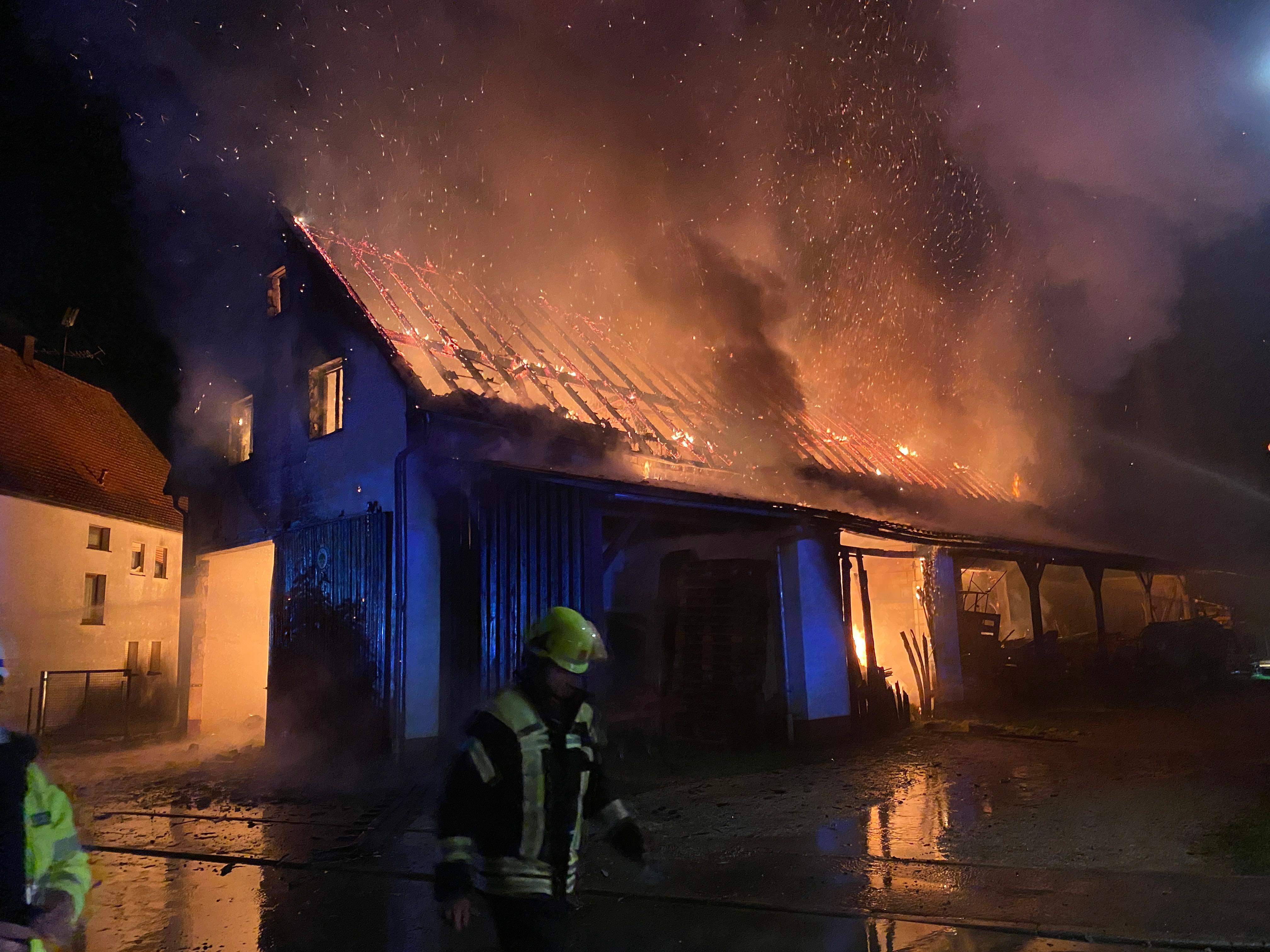 Brand In Eckental: Scheune Voller Hopfen Stand In Flammen