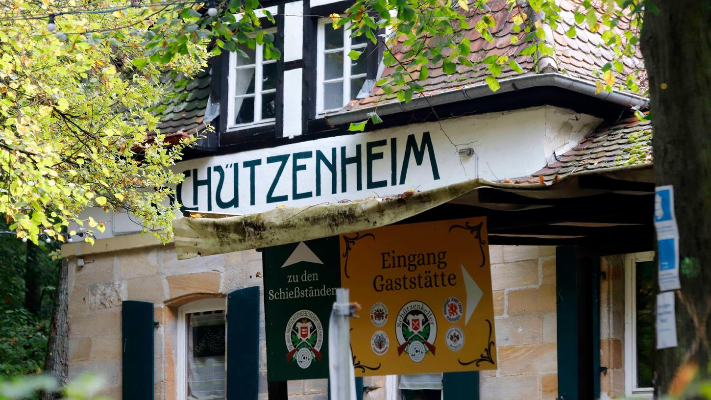 Am Schützenheim des Forchheimer Schützenkellers: Beim Preisschießen der Hauptschützen ereignete sich 1844 ein tragischer Unfall - mit tödlichen Folgen.
Am Schützenheim des Forchheimer Schützenkellers: Beim Preisschießen der Hauptschützen ereignete sich 1844 ein tragischer Unfall - mit tödlichen Folgen.