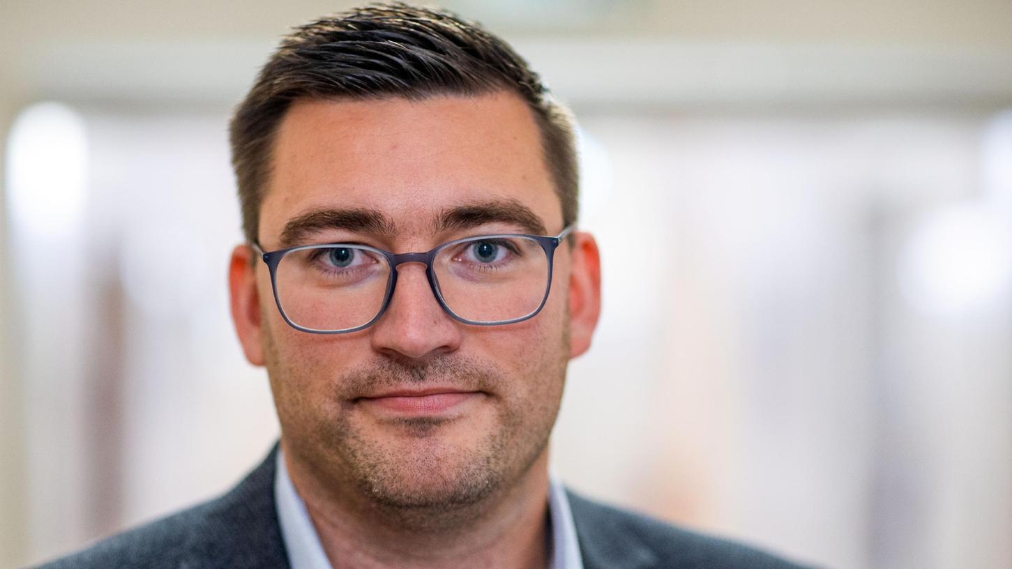 Franz-Robert Liskow, der neue Fraktionsvorsitzende der CDU im Landtag von Mecklenburg-Vorpommern, kündigte einen harten Oppositionskurs an.
Franz-Robert Liskow, der neue Fraktionsvorsitzende der CDU im Landtag von Mecklenburg-Vorpommern, kündigte einen harten Oppositionskurs an.