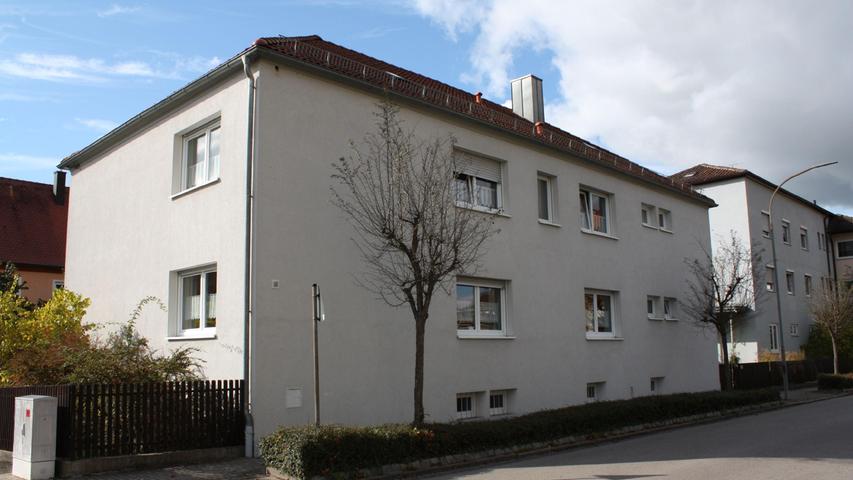 Das Bezzelhaus soll runderneuert werden: Das Haupthaus wird umfassend saniert, der Anbau aus dem Jahr 1966 abgerissen und durch einen Neubau ersetzt. Der Baubeginn ist für das kommende Frühjahr geplant. Das Bezzelhaus soll runderneuert werden: Das Haupthaus wird umfassend saniert, der Anbau aus dem Jahr 1966 abgerissen und durch einen Neubau ersetzt. Der Baubeginn ist für das kommende Frühjahr geplant.
