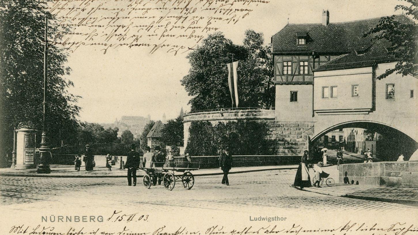 Diese ungewöhnliche Perspektive vom Spittlertorgraben nahm 1907 die historische Bastei, verballhornt "Pastete" genannt, mit in den Blick.  