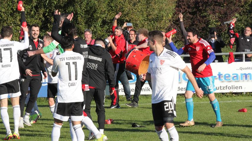 Während die Kornburger mit ihren "Supporters" einen deutlichen Sieg feierten . . .