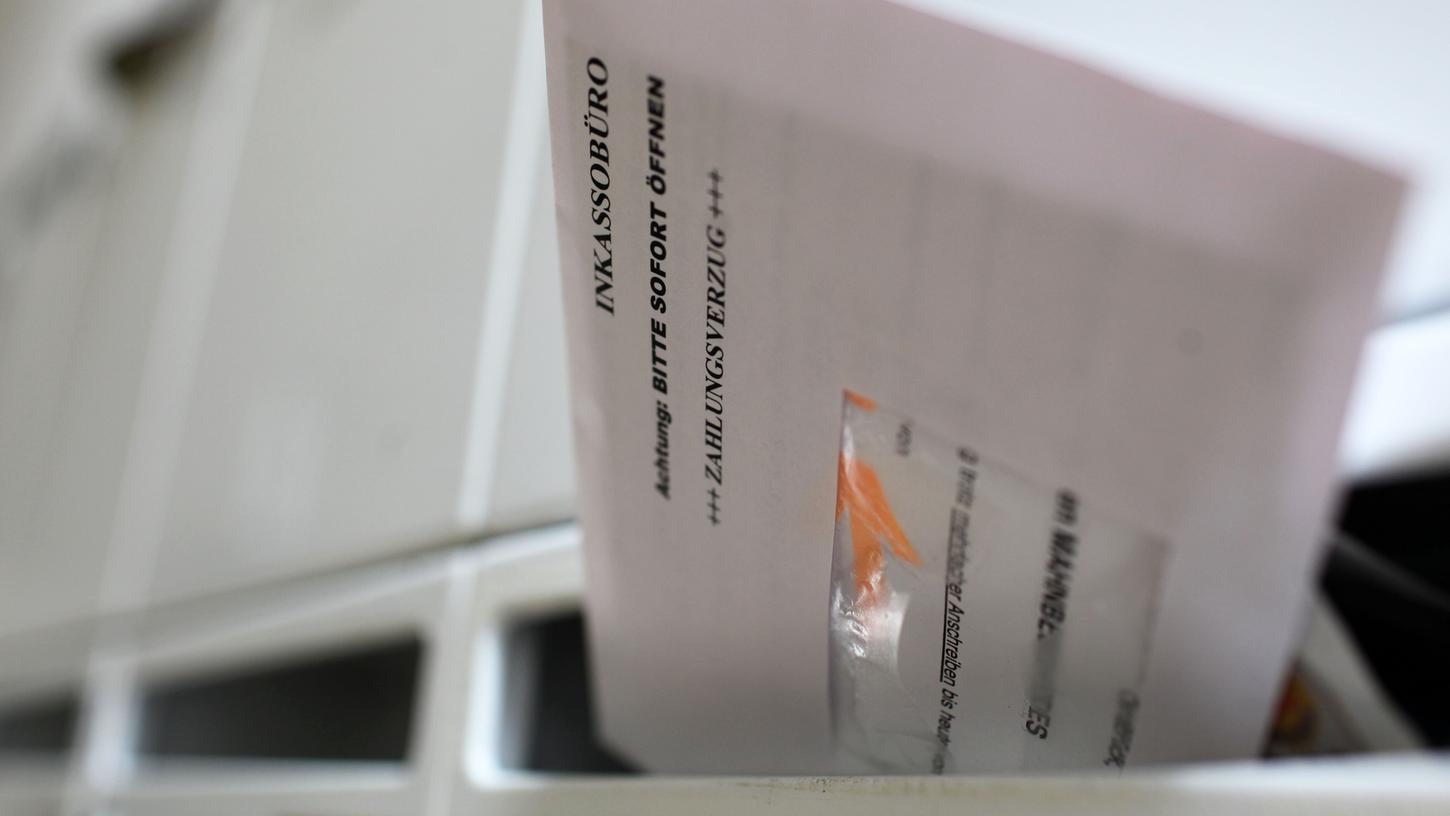 Post von einem Inkasso-Unternehmen? Oft handelt es sich um eine Betrugsmasche.
Post von einem Inkasso-Unternehmen? Oft handelt es sich um eine Betrugsmasche.