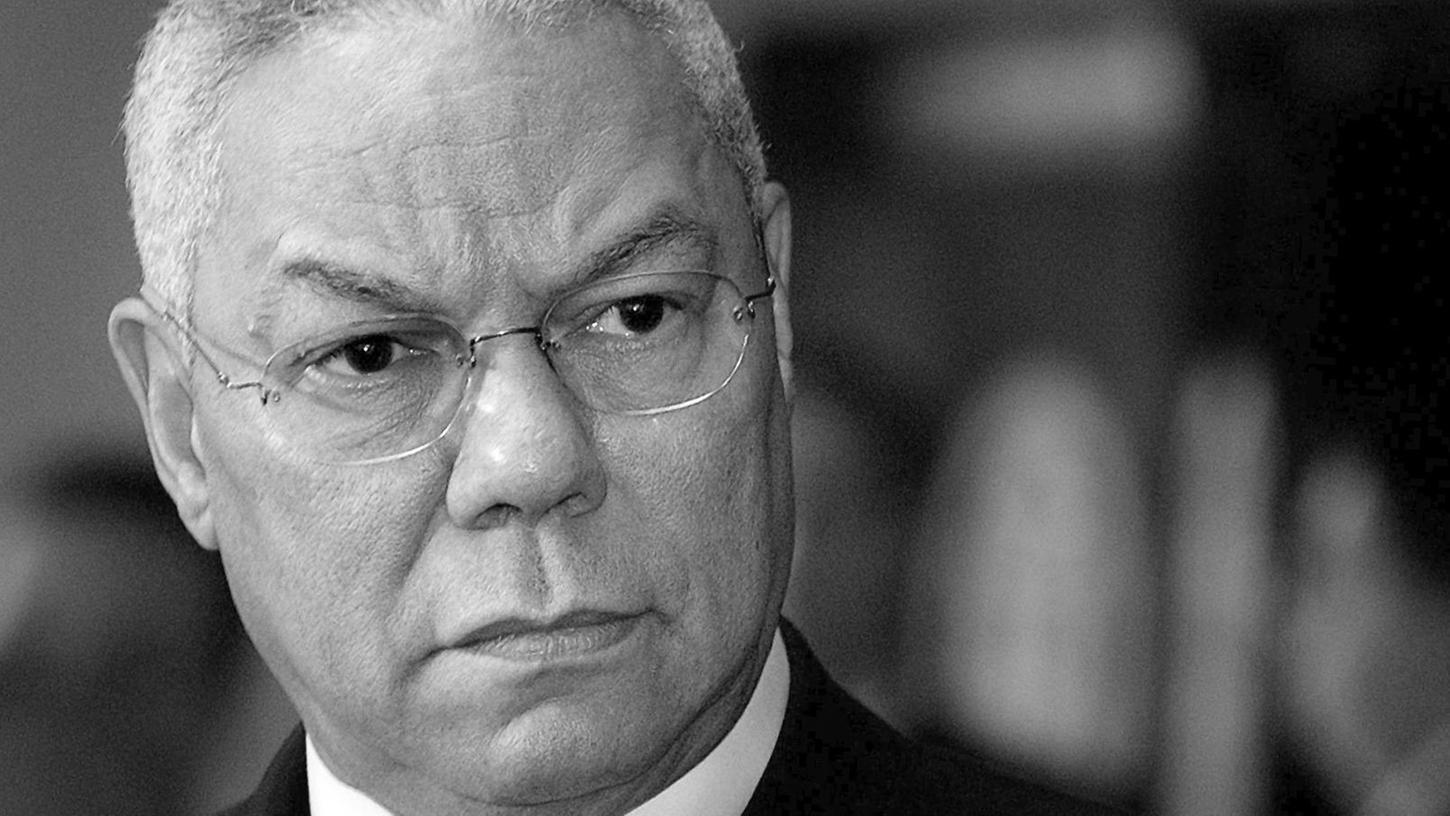Colin Powell wurde 2001 unter dem damaligen Präsidenten George W. Bush der erste schwarze Außenminister der USA.