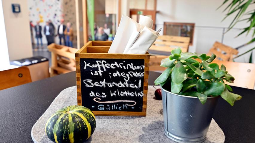 Und danach ist Zeit für einen Kaffee: Im Bistro ist immer einiges los.