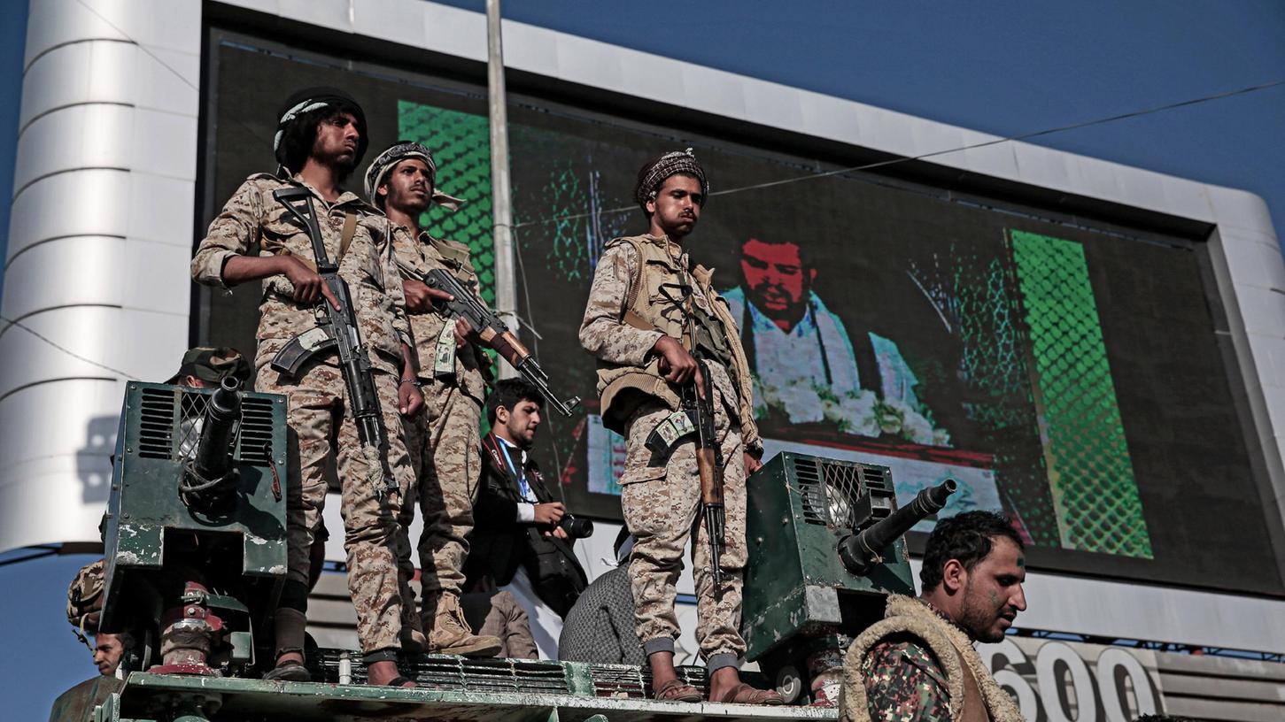 Soldaten der Huthi-Rebellen im Jemen: Die deutschen Söldner wollten laut Bundesanwaltschaft in den Bürgerkrieg eingreifen.