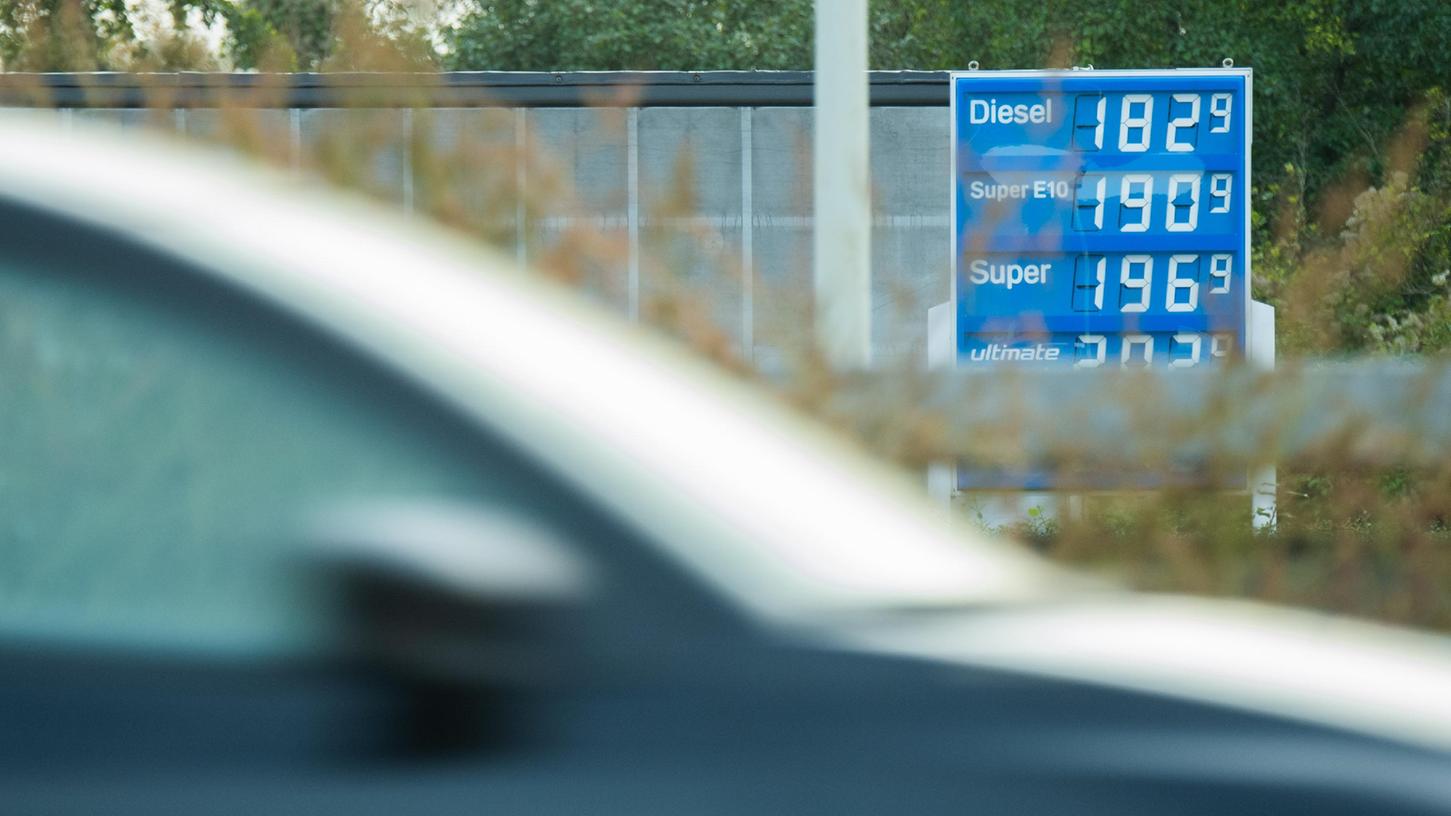 Fahrer sind frustriert: Die Spritpreise steigen und steigen. 