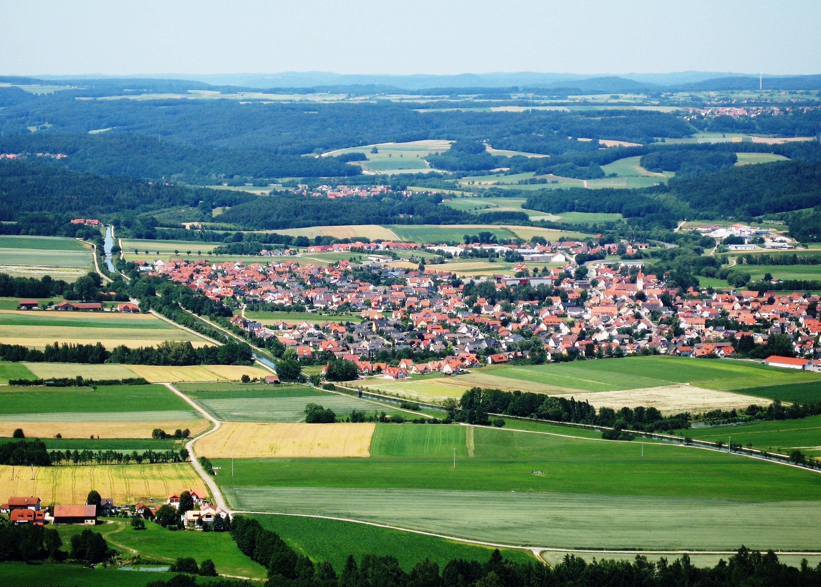 Zwischen Schwarzach und Ludwigskanal So schön ist die Gemeinde Berg im