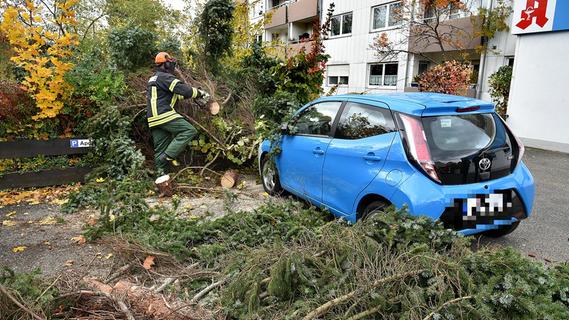 Sturmtief "Ignatz": Feuerwehren sind in Erlangen und im Landkreis ERH im Einsatz