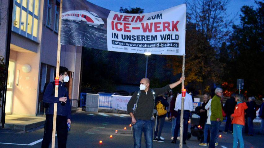 Kampfansage gegen ICE-Werk: "Jägersee wird zum neuen Hambacher Forst"