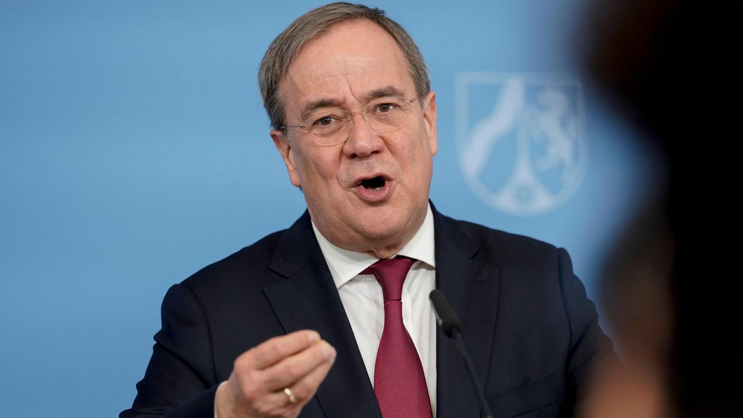 Laschet will Montagmorgen Rücktritt als Ministerpräsident einreichen
Laschet will Montagmorgen Rücktritt als Ministerpräsident einreichen
