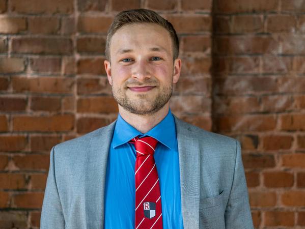 "Die Partei" hat zusammen mit ihrem Stadtratsmitglied Martin Winkler für Roth ein Visionspapier "Jugendplätze" entwickelt. "Die Partei" hat zusammen mit ihrem Stadtratsmitglied Martin Winkler für Roth ein Visionspapier "Jugendplätze" entwickelt.