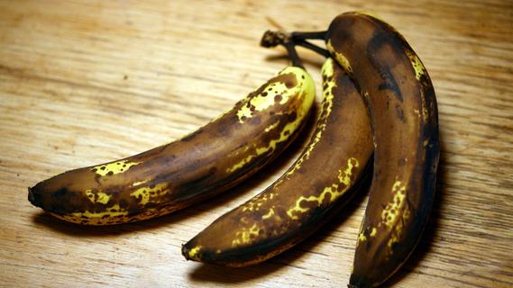 Überreife Bananen verwerten: Was stellt man mit braunen Bananen am besten an?