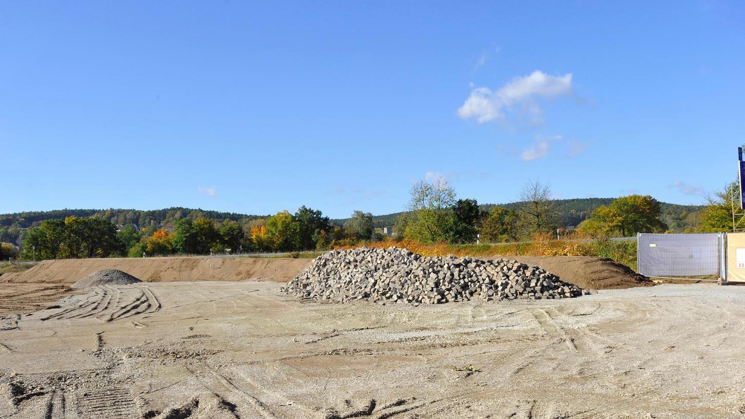 Woher kommt denn dieser Steinhaufen in Forchheim-Nord?