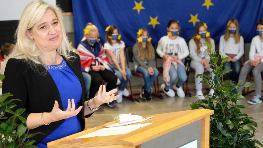 Die Bambergerin Melanie Huml hat selbst zwei Grundschüler zu Hause.