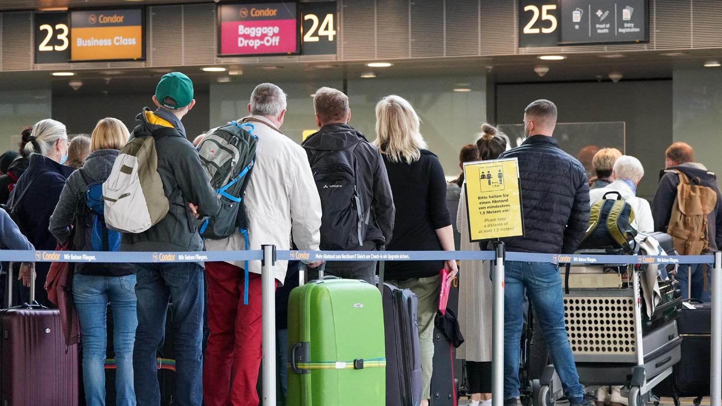 Bald können Reisende wieder in die USA fliegen.
Bald können Reisende wieder in die USA fliegen.