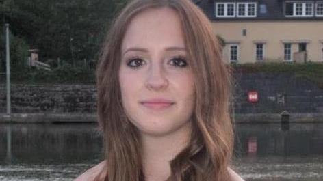 Theresa Stahl wurde 20 Jahre alt. Im April riss sie ein betrunkener Fahranfänger aus dem Leben. Theresa Stahl wurde 20 Jahre alt. Im April riss sie ein betrunkener Fahranfänger aus dem Leben.