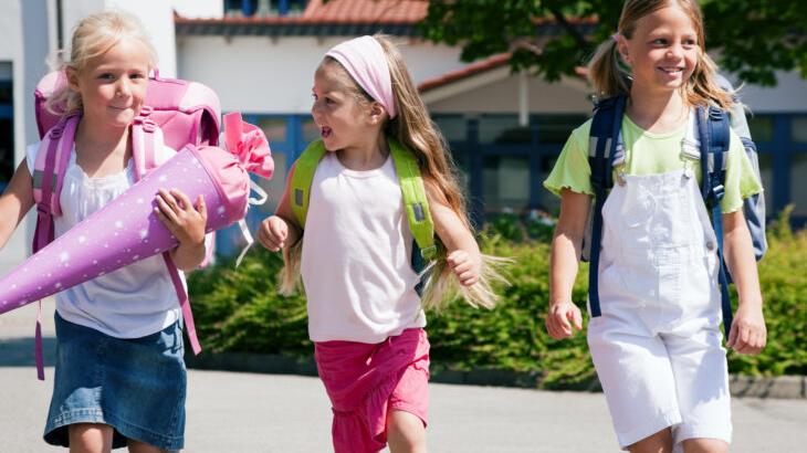 Früher vier, heute sechs und bald schon sieben oder acht erste Klassen. Bei so vielen Schülern kommt die Grundschule an ihre Grenzen. Früher vier, heute sechs und bald schon sieben oder acht erste Klassen. Bei so vielen Schülern kommt die Grundschule an ihre Grenzen.