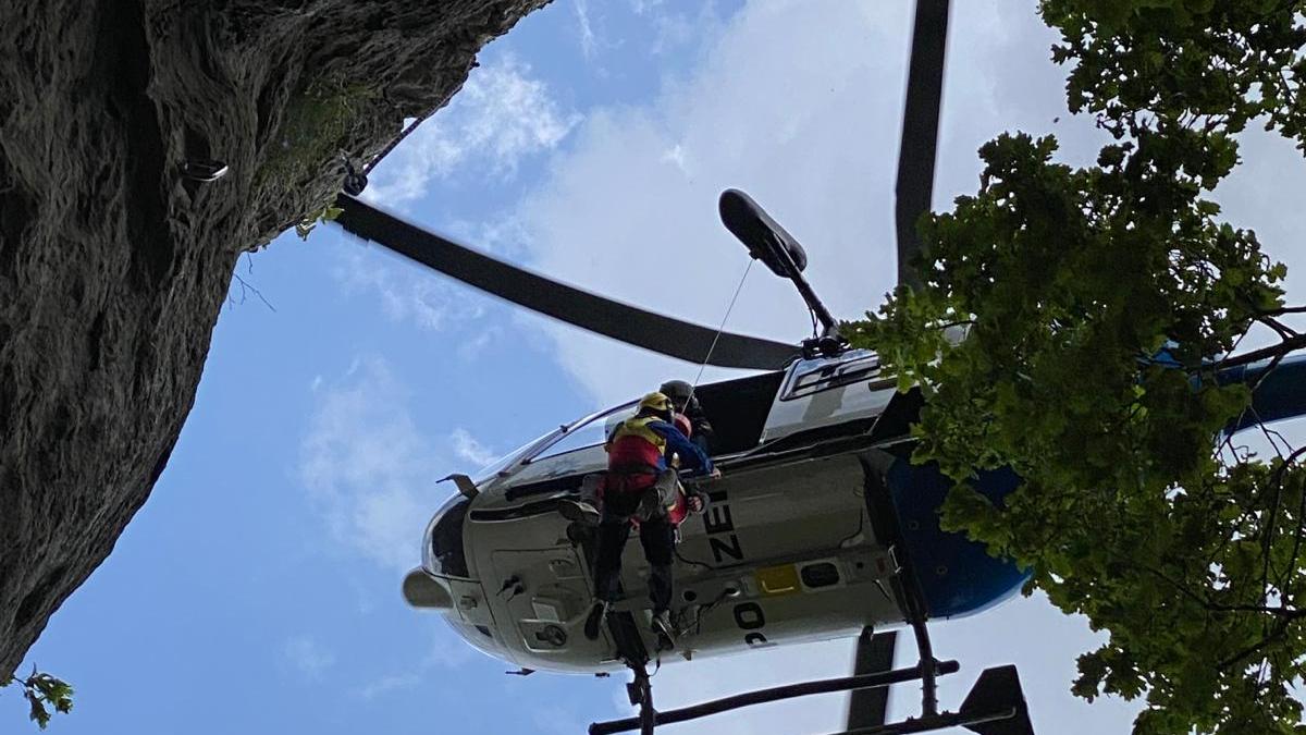 Ein Einsatz in luftiger Höhe: Jüngst war die Bergwacht Forchheim nach einem Kletterunfall am Röthelfels gefordert.  