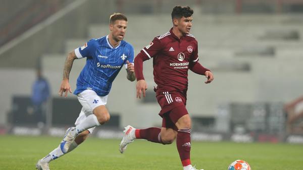 Bereitete nach neun Minuten eine nicht so schlechte Gelegenheit für Schäffler mit Witz vor. Danach unauffällig, sah außerdem früh die Gelbe Karte und blieb zur Halbzeit in der Kabine.