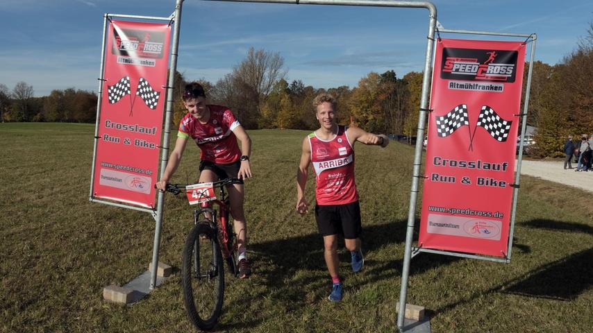 Jonathan Reichart (links) und Florian Halmheu waren beim Run&Bike am schnellsten unterwegs.
Jonathan Reichart (links) und Florian Halmheu waren beim Run&Bike am schnellsten unterwegs.