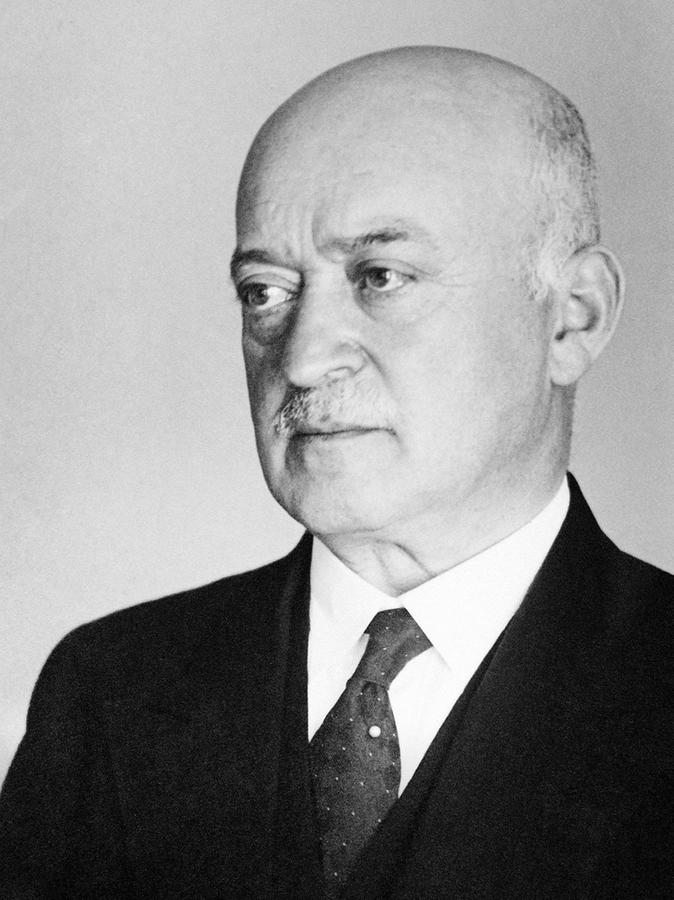 Unternehmer, Philanthrop, Mäzen: Salman Schocken. Unternehmer, Philanthrop, Mäzen: Salman Schocken.
