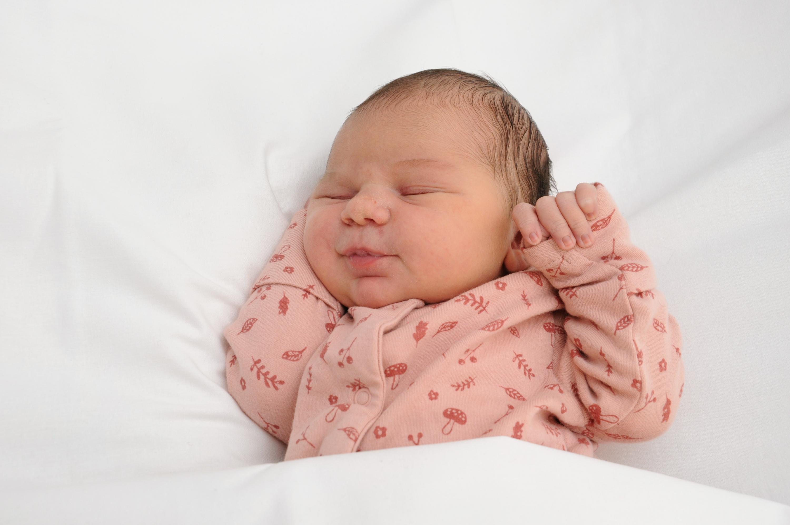 Willkommen im Leben kleine Anna Sophia! Am 3. November 2021 kam sie im Nürnberger Süden zur Welt und brachte schon ganze 4530 Gramm auf die Wage bei einer Größe von 57 Zentimetern.