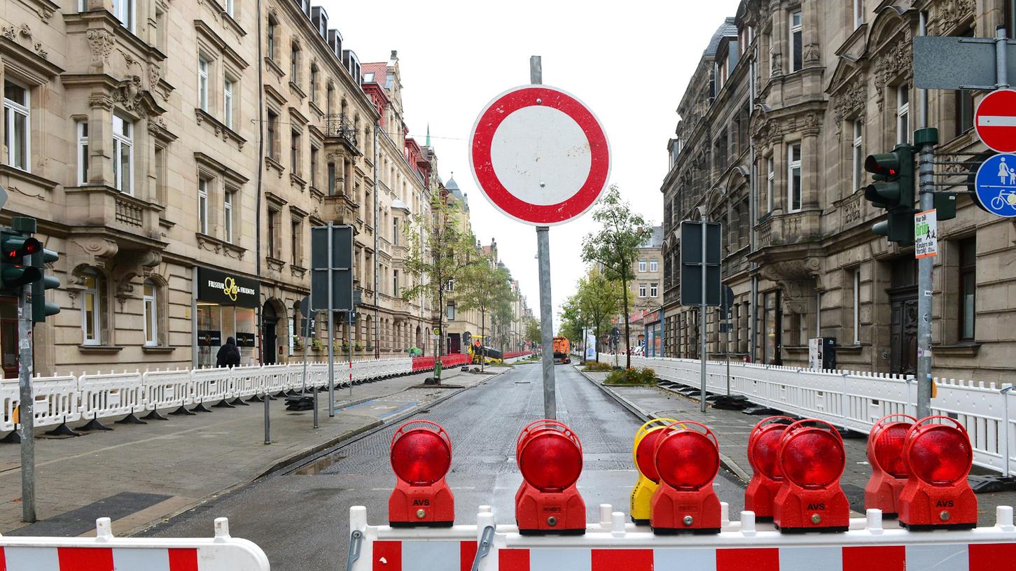 Sanierung in drei Abschnitten: In der Nürnberger Straße wird es bis 30. November Vollsperrungen geben.