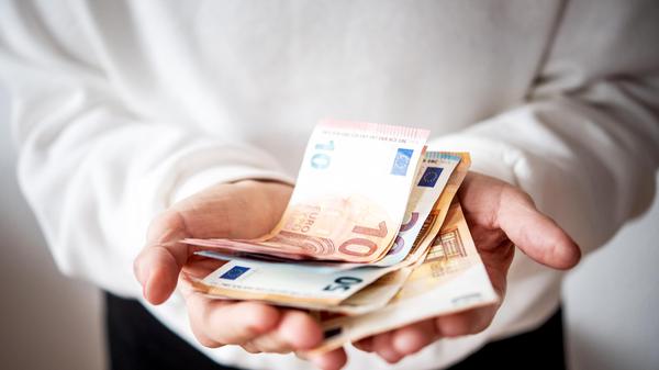 Bis wann muss mein Arbeitgeber den Lohn überweisen?