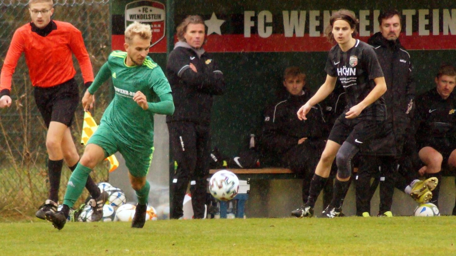 Showdown in Dittenheim: Die Wendelsteiner stehen vor einem schweren Auswärtsspiel.
Showdown in Dittenheim: Die Wendelsteiner stehen vor einem schweren Auswärtsspiel.
