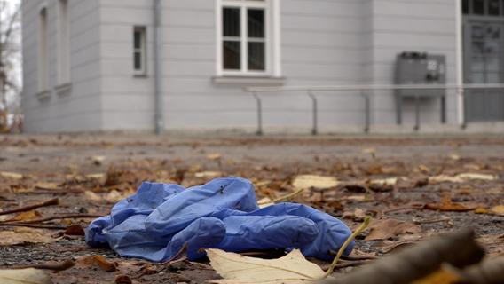 Messerangriff in ICE: Ermittler sehen keinen Anhaltspunkt für terroristischen Hintergrund Messerangriff in ICE: Ermittler sehen keinen Anhaltspunkt für terroristischen Hintergrund