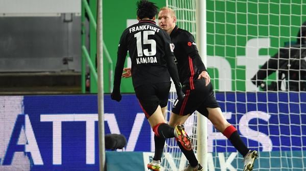 Der Eintracht-Joker sticht! Sebastian Rode bringt die stärker werdenden Frankfurter mit 1:0 in Führung. Das Kleeblatt bleibt zwar weiter gut im Spiel, aber im Vergleich zu den Phasen um die Halbzeitpause herum ist die Leitl-Elf nicht mehr so präsent.