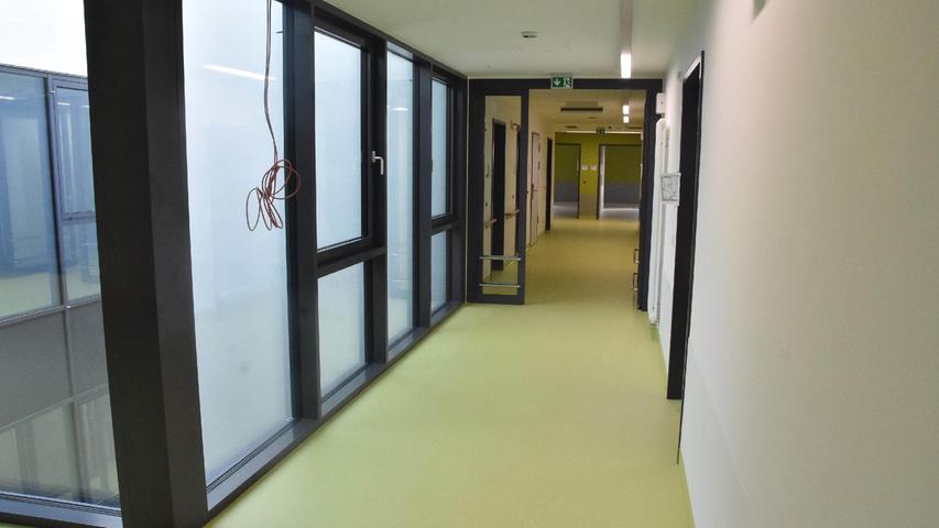 Erste Einblicke: Die Psychiatrische Klinik in Fürth wurde eingeweiht