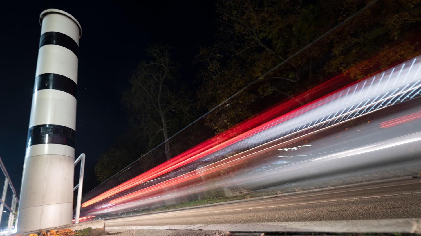 Raser müssen nach dem neuen Bußgeldkatalog nun mit höheren Strafen rechnen.