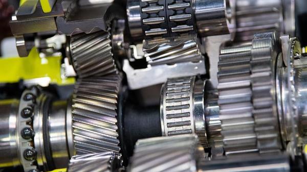 Explodierende Rohstoffpreise und Materialmangel hinterließen trotz gefüllter Auftragsbücher auch bei den Herzogenaurachern Spuren. Die Mitarbeiterzahl sank 11.000 auf 10.300.